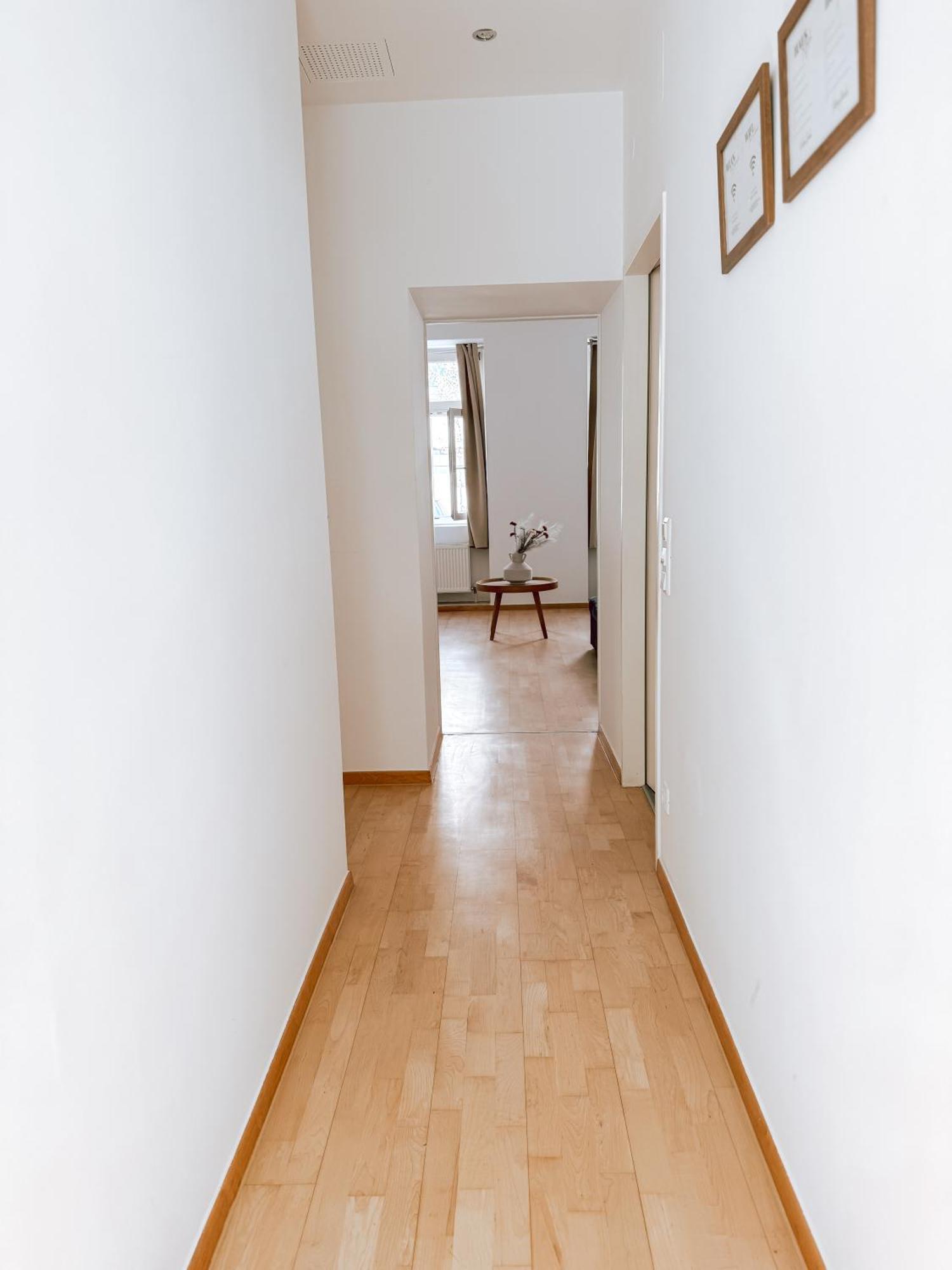 Zentrales Apartment Naehe Schoenbrunn - 5 Pers Vienna Luaran gambar