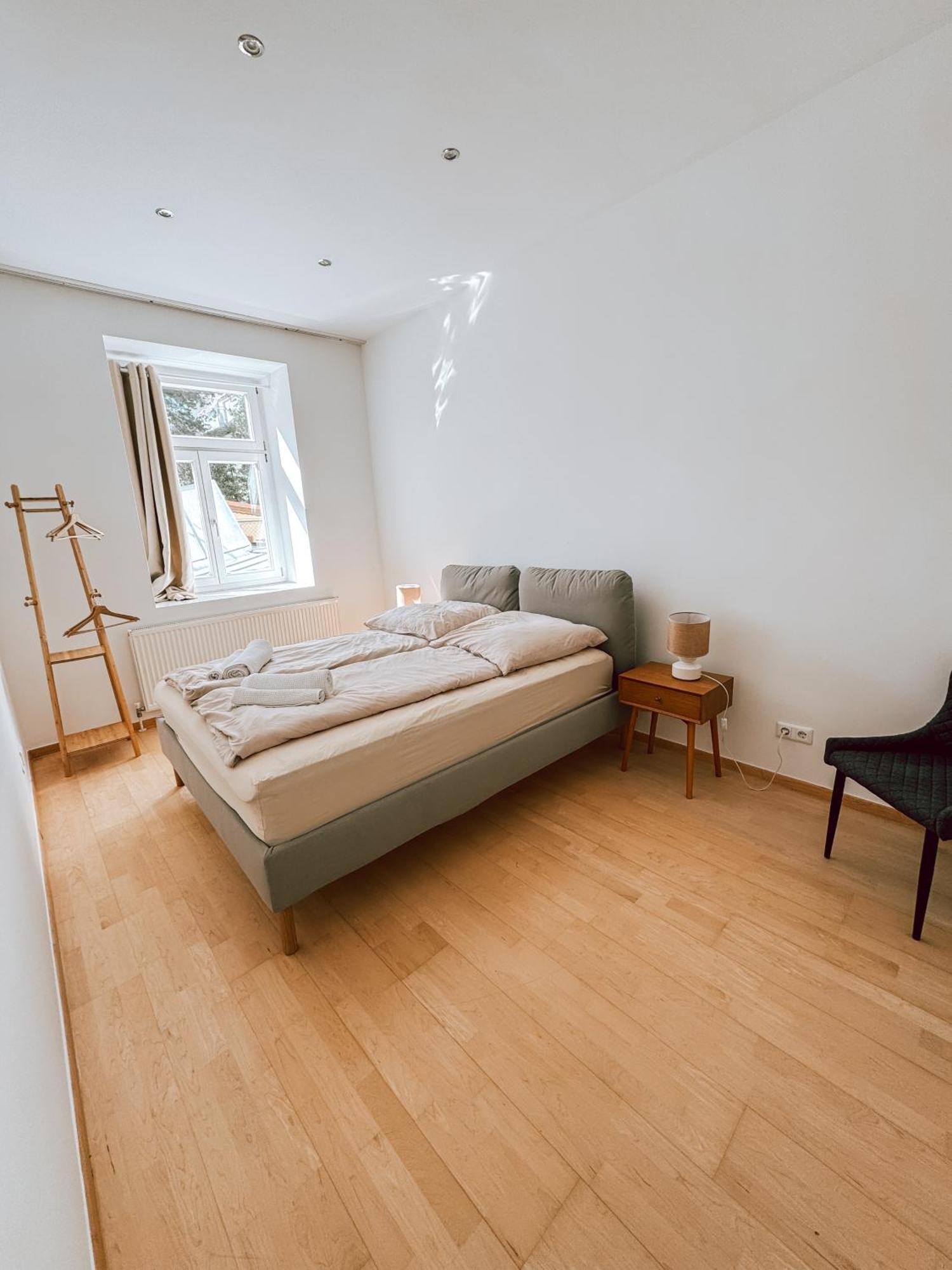 Zentrales Apartment Naehe Schoenbrunn - 5 Pers Vienna Luaran gambar